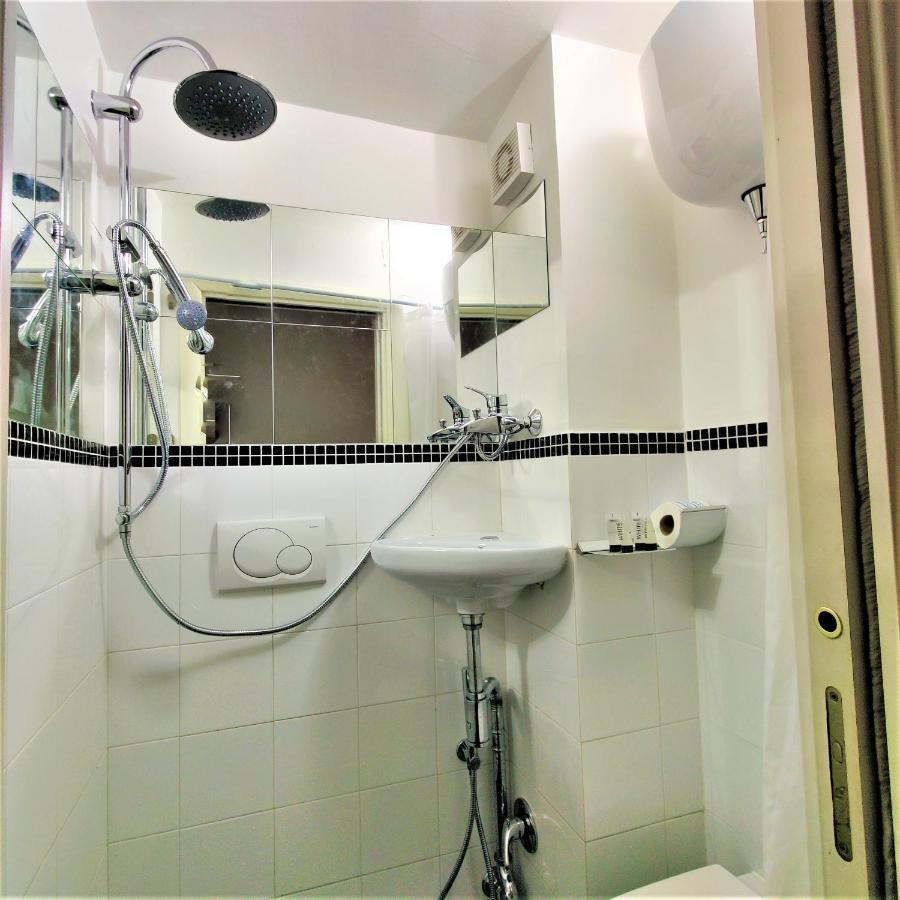 Monserrato Apartment Roma Ngoại thất bức ảnh